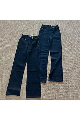 バレンシアガ Balenciaga Bootcut ベーシックなブラックのフレアストレートレッグジーンズ