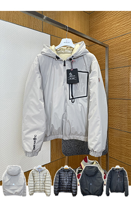 モンクレール リバーシブルロゴフード付きダウンジャケット