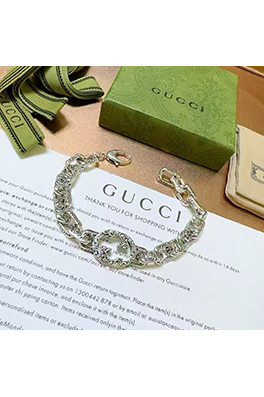 グッチ 新しいクラシックブレスレット