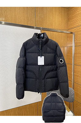 モンクレールスーパーコピー フェルトトリムのキルティングダウンジャケット