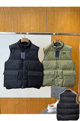 プラダ ファブリック トライアングル ロゴ ダウンベスト