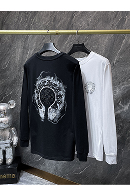 クロムハーツ クラシックな馬蹄形のサンスクリット十字の刺繍が手描きされた長袖シャツ