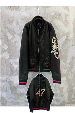 ディオール リブ編みのレタリングと刺繍パッチワークがされたブラックのベースボールスタイルのコットンジャケット