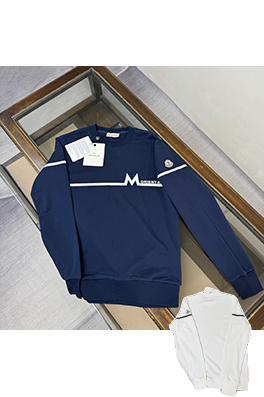 モンクレール 新モデルクラシッククルーネックスウェットシャツ