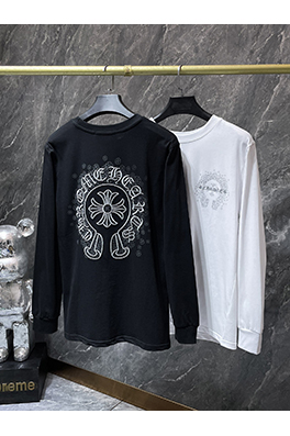 クロムハーツ 馬蹄形のサンスクリット十字の刺繍が手描きされた長袖シャツ