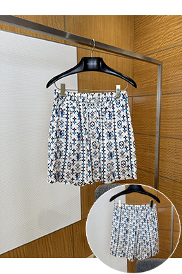 ルイヴィトンコピー 全面モノグラムプリントのショートパンツ