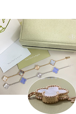 ヴァン クリーフ＆アーペル 四つ葉のクローバーと四つ花のブレスレット