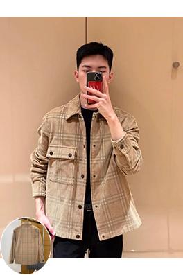 バーバリー クラシックなチェック柄コーデュロイのラペルコート