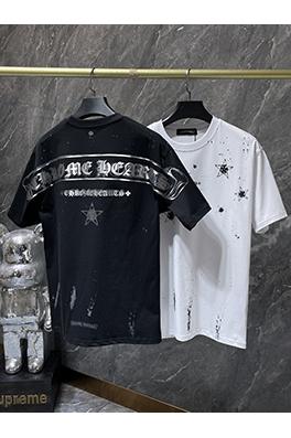 クロムハーツ クラシックなスノーフレーク五芒星の横きサンスクリット文字の彫刻がされた半袖Tシャツ