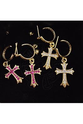 クロムハーツ クロスシェイプのダイヤモンドイヤリング