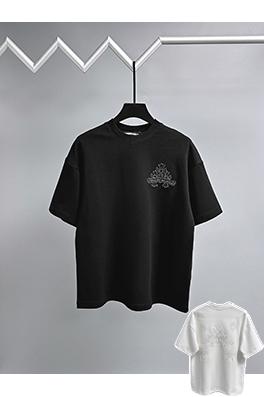 クロムハーツ 胸の後ろに重なりう刺繍がされた半袖Tシャツ
