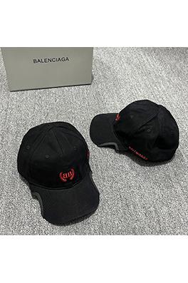 バレンシアガ BALENCIAGA クラシックな刺繍入りベースボールキャップ