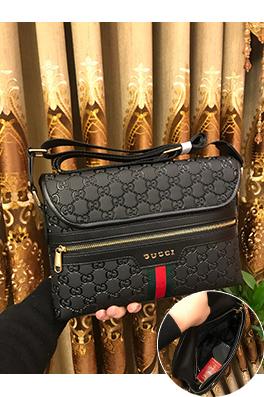 グッチ メンズカジュアルクロスボディバッグ
