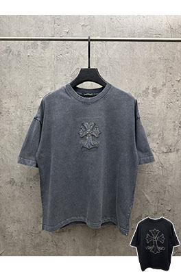 クロムハーツコピー フロントとバックにメタルクロスアップリケが付いた半袖Tシャツ
