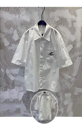 ディオールスーパーコピー Christian DIOR Couture ポケット刺繍入りスズランスローガン半袖シャツ