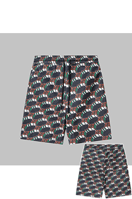 グッチ 全面ロゴプリントのカジュアルショートパンツ