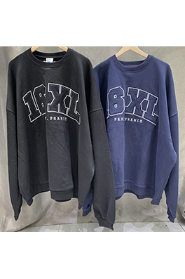 ヴェトモン VETEMENTS 刺繍り16XLクルーネックスウェットシャツ