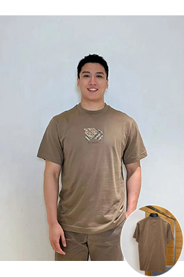 バーバリーコピー BURBERRY 新モデルチェック柄の軍馬アップリケクルーネック半袖Tシャツ