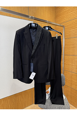 ディオールスーパーコピー ロゴ入りVネック長袖スーツストレートレッグパンツ