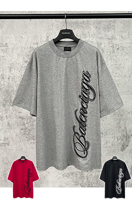 バレンシアガ BALENCIAGA フロントに大きな刺繍ロゴが入った半袖Tシャツ