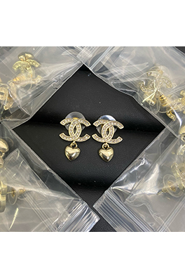 シャネル レディーススムースハート ダブルC イヤリング