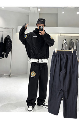 バレンシアガ BALENCIAGA 59 イエローレーベルマンチェスターユナイテッドロゴトラックパンツ