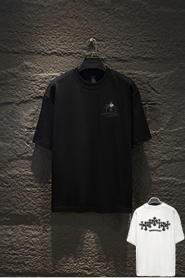 クロムハーツ 新作ダメージレザーと刺繍金具の半袖Tシャツ