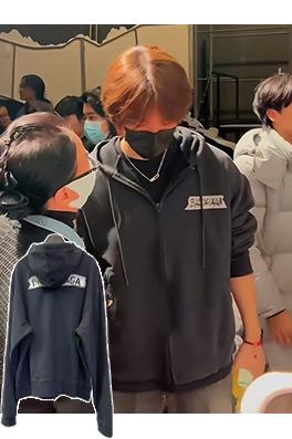 バレンシアガ Balenciaga ホワイトテーププリントのフード付きジップアップスウェットシャツジャケット