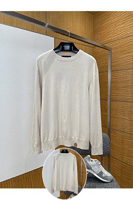 ルイヴィトン レザーバッジクルーネックニットセーター