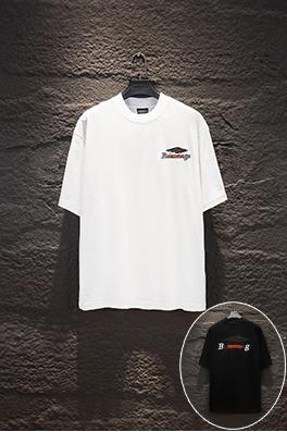 バレンシアガ Balenciaga ヘビーデューティーなダメージと破れをした中空の刺繍の半袖Tシャツ