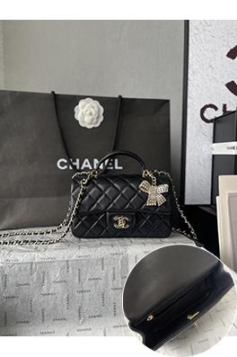 シャネルコピー レディースラムスキンペンダントCFハンドバッグ