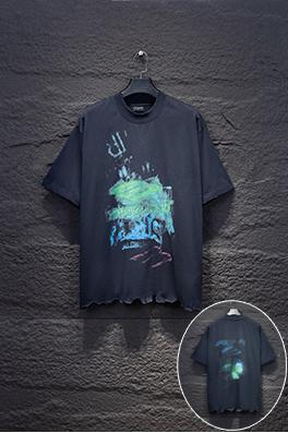 バレンシアガブランドコピー Balenciaga クラシックなダメージのホワイトインクグラフィティ半袖Tシャツ