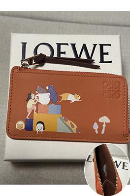 ロエベ 限定カードパック