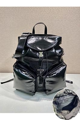 プラダ ランウェイバックパック