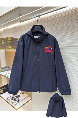 バーバリーコピー 騎士の刺繍入りフード収納ジャケット