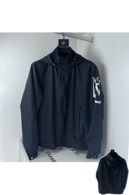 モンクレール 新しいジャケット／ウィンドブレーカー