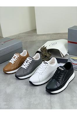 プラダ 人気のあるメンズシューズ