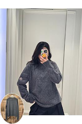 モンクレール ナイロンポケット付きクルーネックウール混ニットセーター