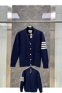 トムブラウン 新作ゴールドボタンニットカーディガン