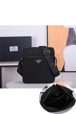 プラダ 新作メンズバッグ