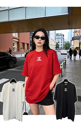 シャネル Chanel クラシックなロゴ入り、ダメージをした厚のラバープリントの半袖Tシャツ