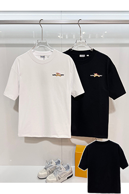 バーバリー BURBERRY クラシックな刺繍りウォーホースロゴクルーネック半袖Tシャツ