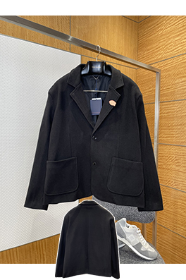 ルイヴィトン レザーVネックスーツジャケット