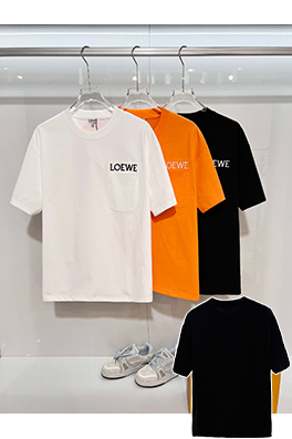 ロエベブランドコピー LOEWE 胸元にパッチポケットが付いたシンプルな刺繍ロゴ半袖Tシャツ