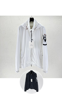 モンクレール プリントフード付きジャケット