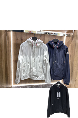 モンクレール クラシックなフード付きジャケット