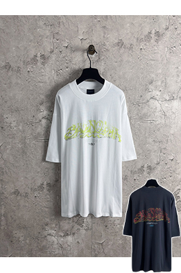 バレンシアガ Balenciaga 炎のグラフィティロゴ半袖Tシャツ