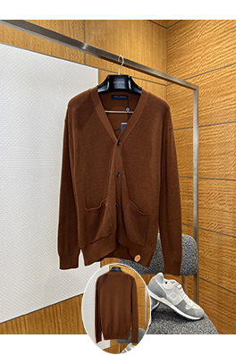 ルイヴィトン レザーラベルニットカーディガン