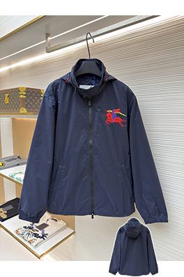 バーバリーコピー 騎士の刺繍入りフード収納ジャケット