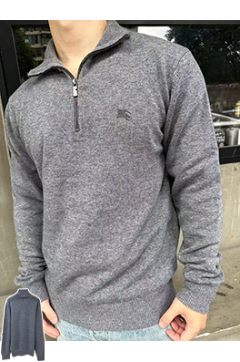 バーバリー 刺繍入りハーフジップタートルネックセーター